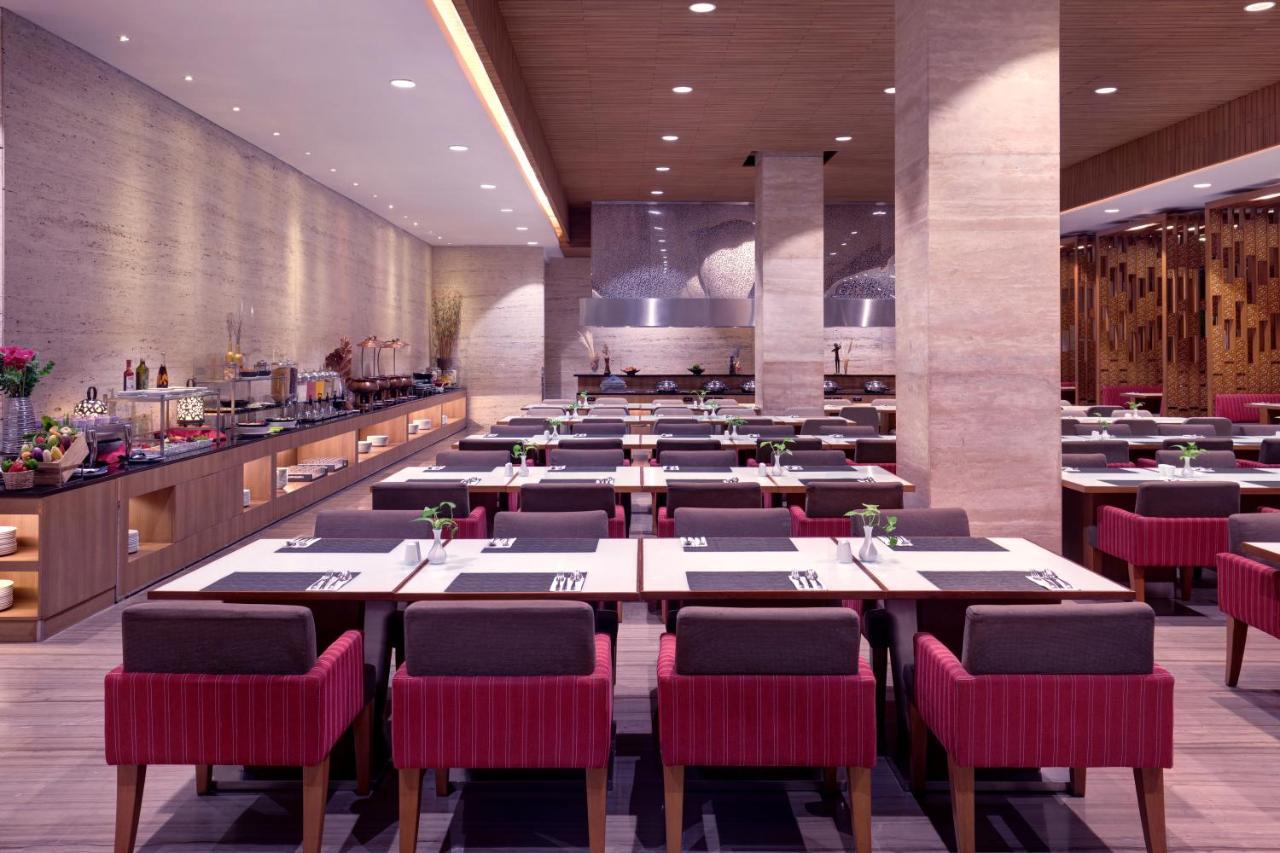 Hotel Grand Mercure Harmoni 5*